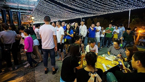 夜宵越火 城市越活？中国夜宵经济大比拼