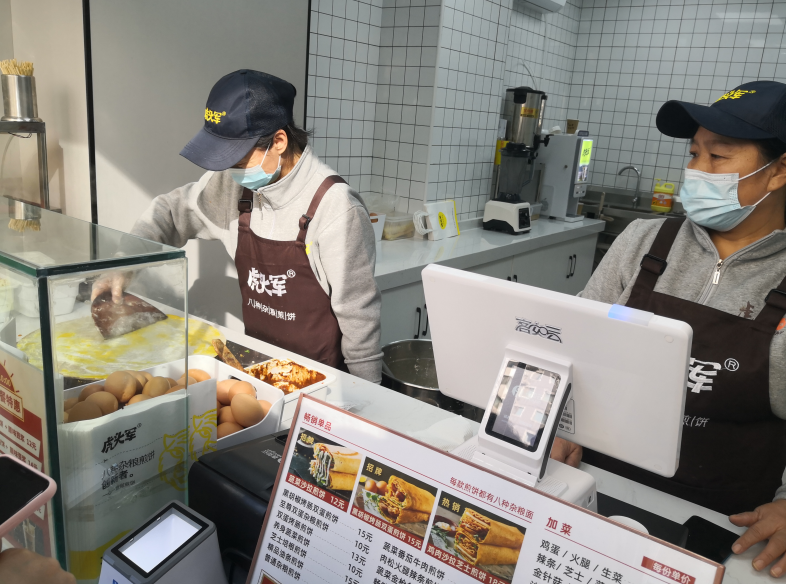 月赚8万的煎饼店背后：标准化生产工艺+客如云数智赋能