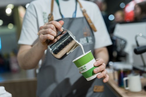 俄罗斯“爱科牛”牛奶:入驻西安6个月独特品质赢得青睐