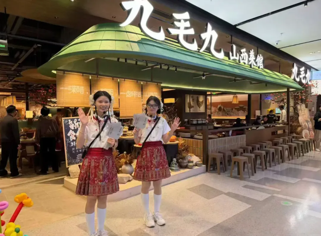 如何选择最适合你的餐饮品牌设计公司?专业指南揭秘