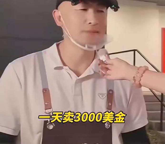 海外卖铁板鱿鱼日入3000美元，中餐出海，这次轮到了“草根”|餐饮界