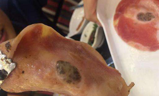 顾客在海口爱尚客餐厅吃到“恶心”烤肉？商家回应：是积血肉|餐饮界